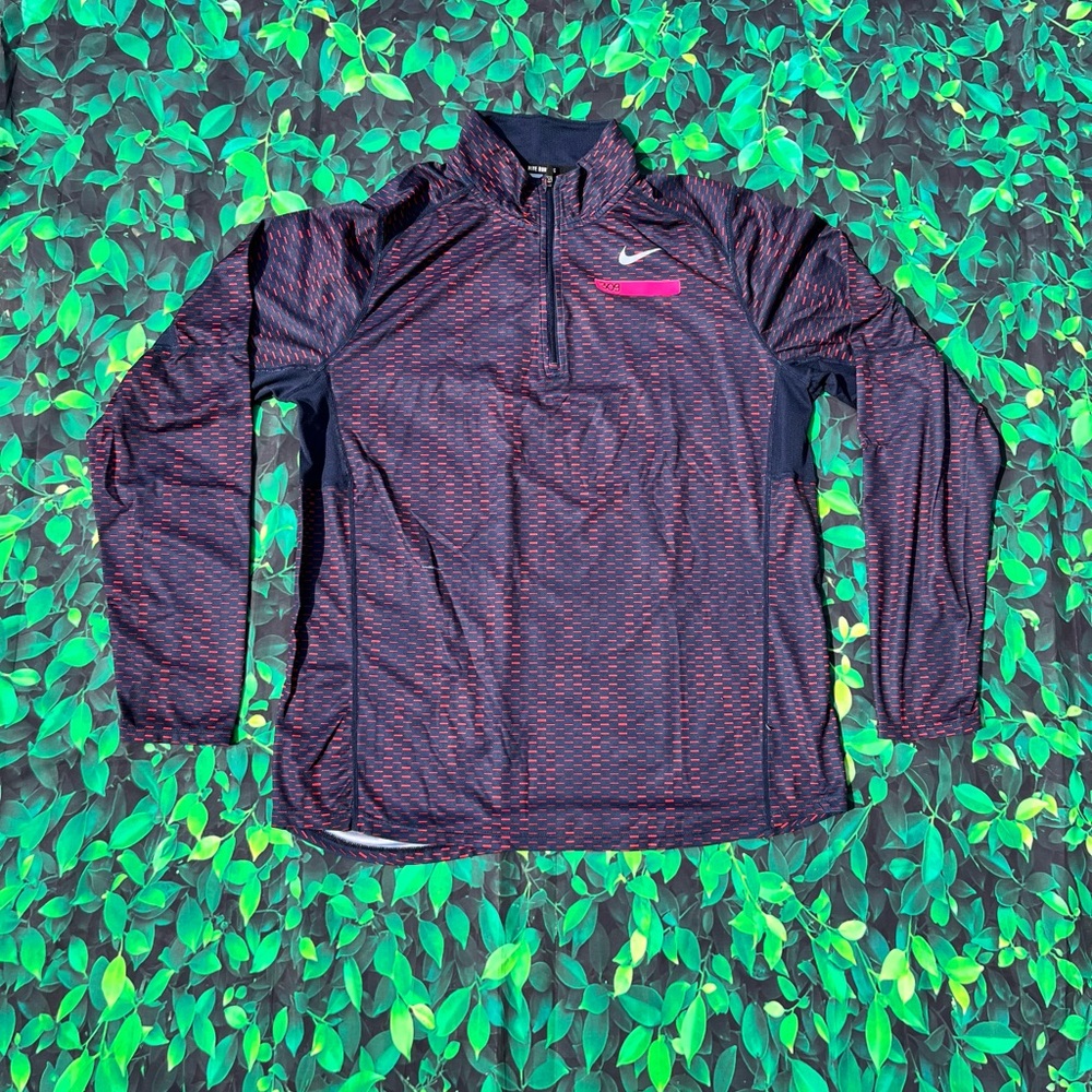 Large Nike Men’s Purple and Pink Quarter-Zip Sweatshirt